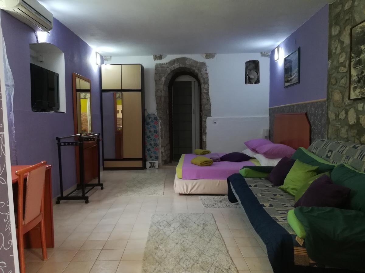 Hana Apartment Makarska